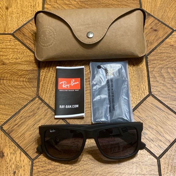 Ray-Ban Justin RB4165 Men’s Sunglasses Black Worn Once - Picture 1 of 6
